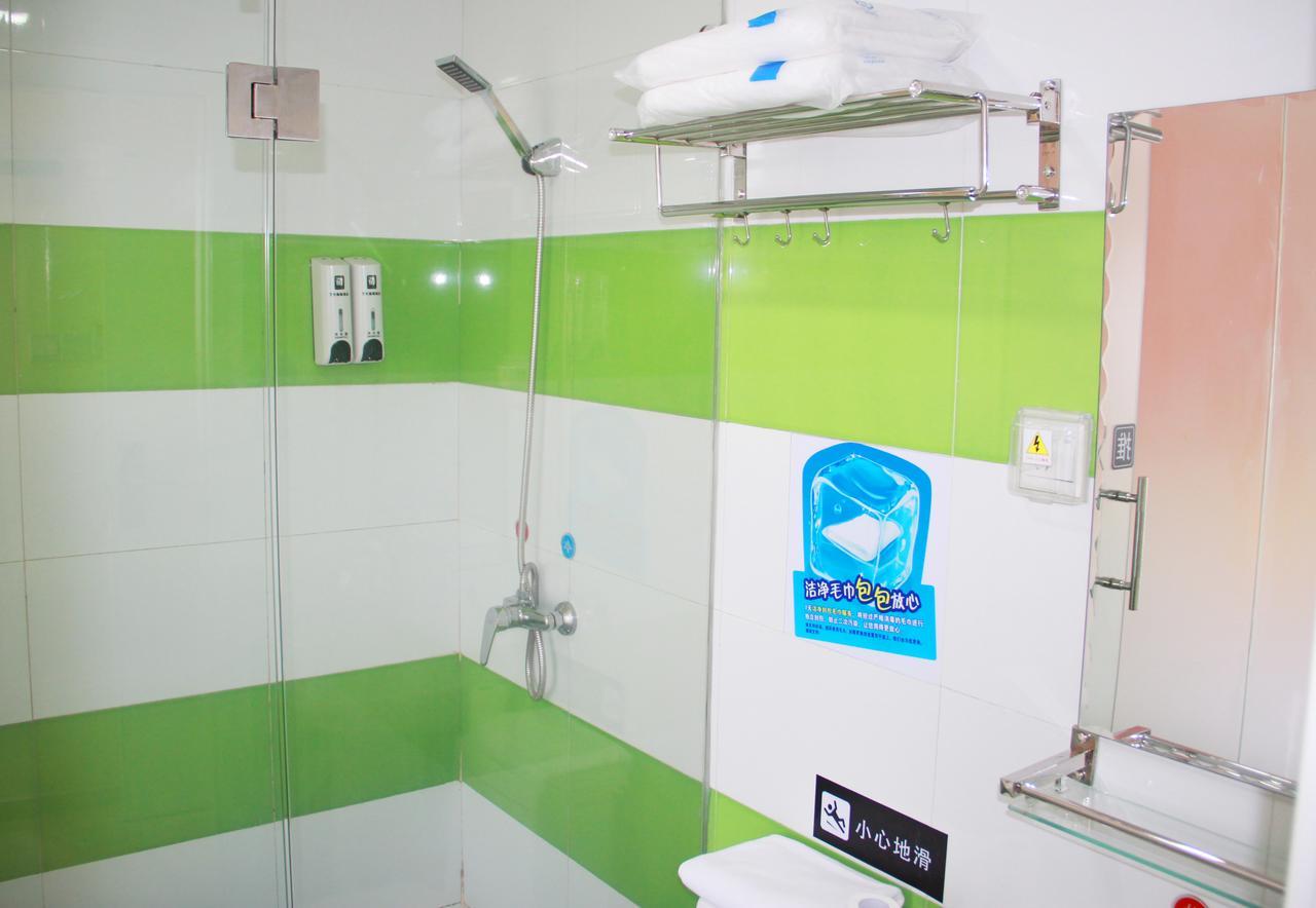 7Days Inn Chengdu North Railway Station No.2 Zewnętrze zdjęcie